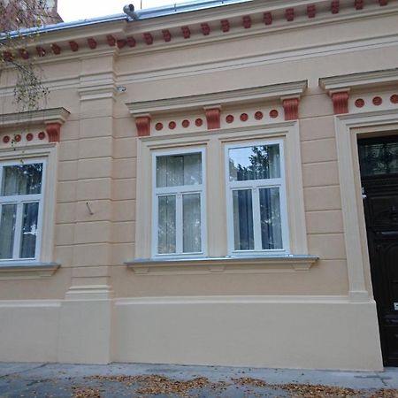 Apartment Konzul Osijek Exterior foto