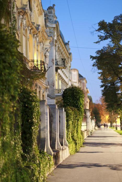 Apartment Konzul Osijek Exterior foto